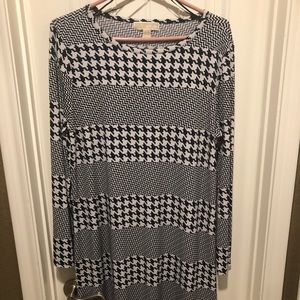 XL Michael Kors long sleeve dress.